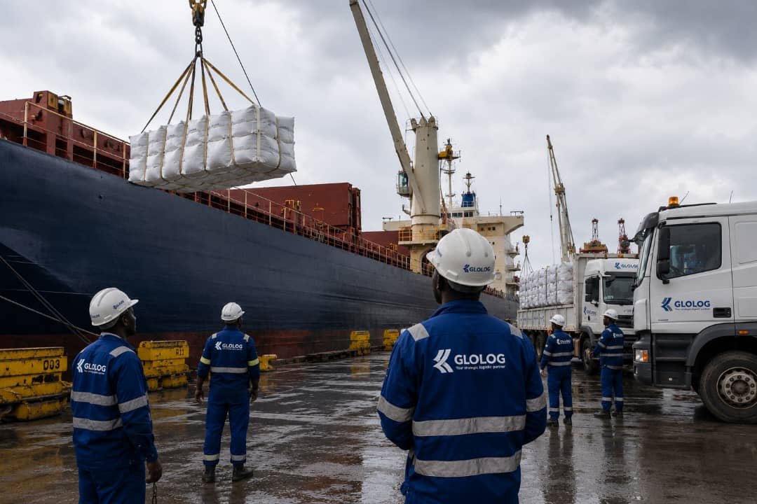 GLOLOG logistics team Douala Cameroon