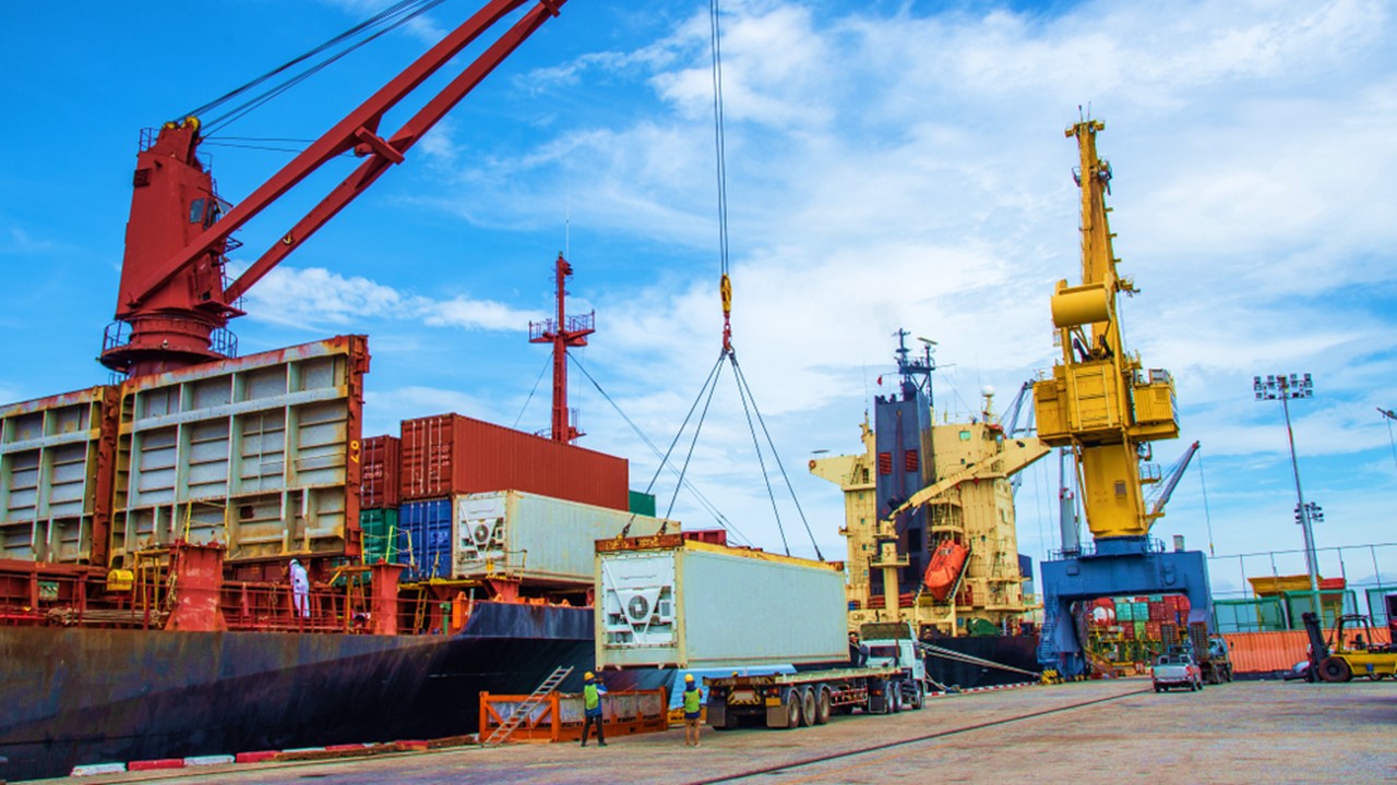 ⚓ Stevedoring : l’excellence du service qualité chez Glolog Introduction